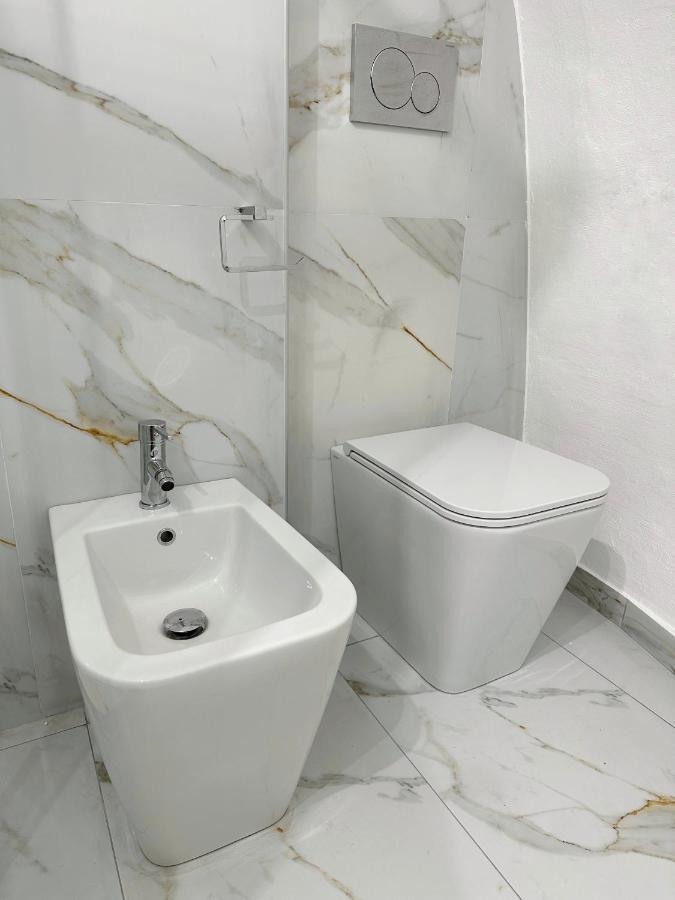Dimora Bianca Apartment Catania Luaran gambar